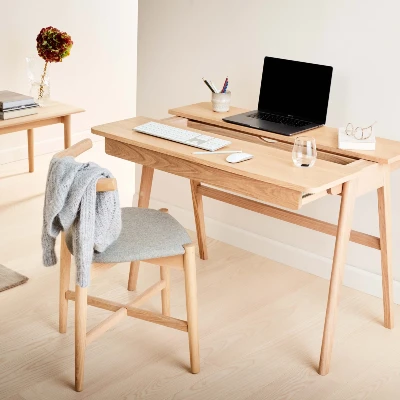 Skladacie pracovné a písacie stoly